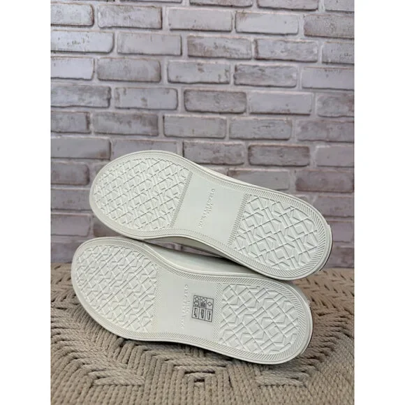 Karl Lagerfeld Sneakers – White Multi, Size 9 – Like New Condition - Picture 6 of 6